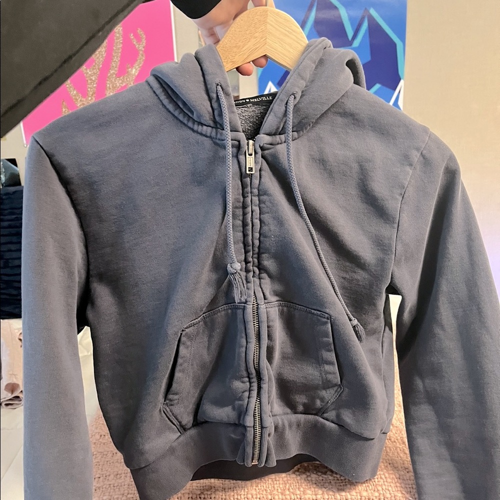 brandy melville cropped hoodie